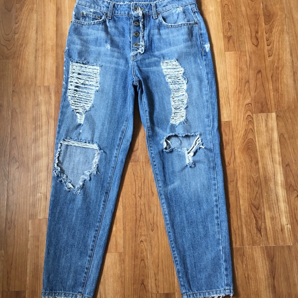 CARMAR Distress Denim Jeans Sz 28